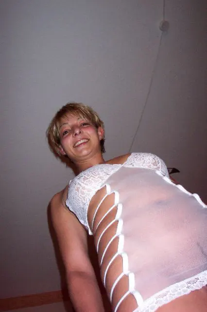 Anneke32 image 0